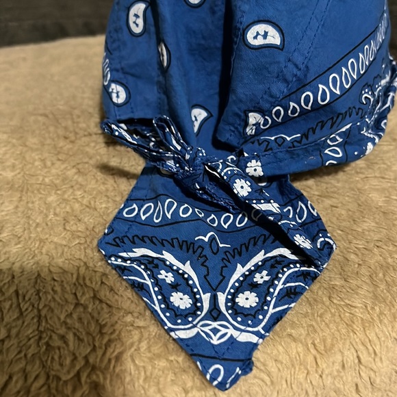 HEADWEAR - Picture 2 of 3